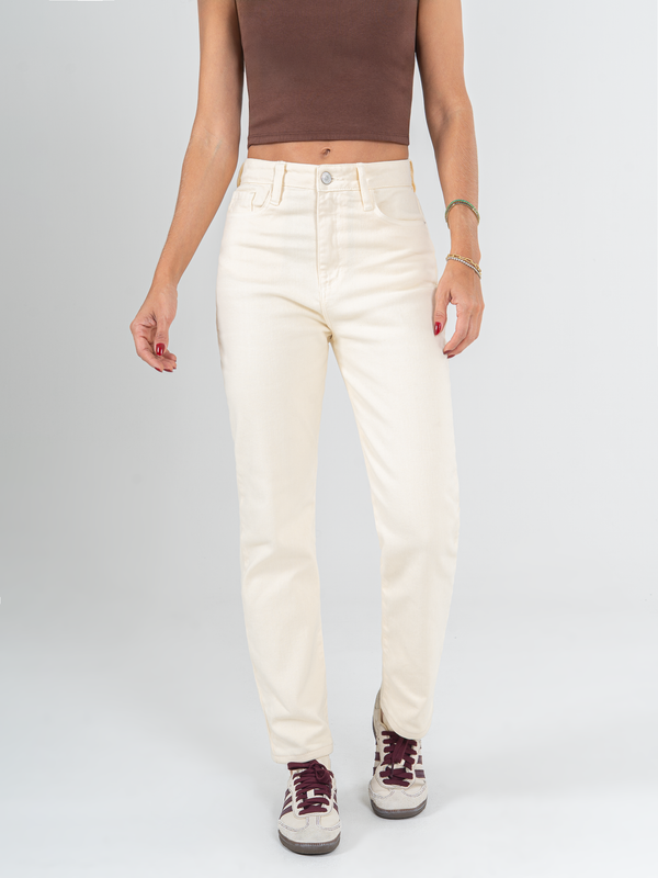 Ref: 0620054 Pantalón mom fit stretch, tiro alto, tono beige.