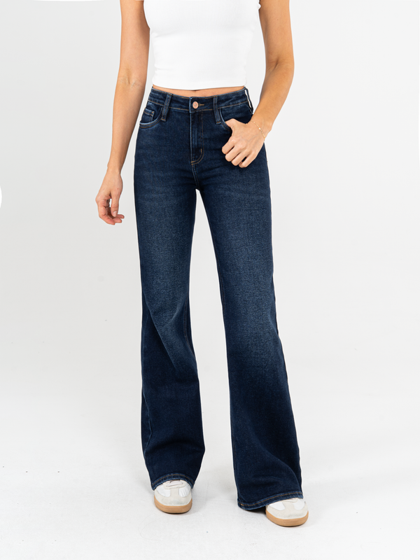 Ref: 065435 Jean flare stretch, bota ancha, tiro medio, tono azul oscuro