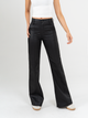 Ref: 065438 Pantalón palazzo, flare stretch, bota ancha, tiro alto, con corte, tono negro, efecto encerado