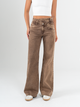 Ref: 065694 Pantalón Mom Flare, rígido, tiro alto, tono cafe, detalle en pretina