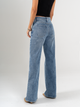 Ref: 065772 Jean Mom Flare, stretch, tiro alto, tono azul medio, detalle en pretina