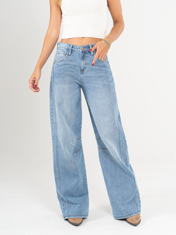 Ref: 066004 Jean wide leg, tiro alto, stretch, con cortes, tono azul claro.