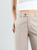 Ref: 069498 Pantalón straight leg, sin prense, tono caqui, tejido plano liviano, tiro alto, detalle en pretina