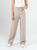Ref: 069498 Pantalón straight leg, sin prense, tono caqui, tejido plano liviano, tiro alto, detalle en pretina