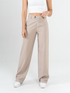 Ref: 069498 Pantalón straight leg, sin prense, tono caqui, tejido plano liviano, tiro alto, detalle en pretina