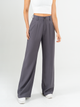 Ref: 069528 Pantalón mom flare, prenses, tiro alto, tejido plano liviano, tono gris