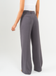 Ref: 069633 Pantalón straight leg, prenses, tejido plano liviano, tiro alto, tono gris