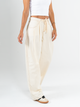 Ref: 069652 Pantalón barrel, rígido, cropped, tiro medio, tono beige