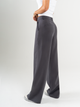 Ref: 069819 Pantalón mom flare, sobrepuesto delantero, tejido plano liviano, tiro alto, tono gris
