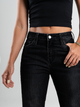 Ref: 065645 Jean mom flare, confort, denim velvet, acabado terciopelo, tiro alto, tono negro