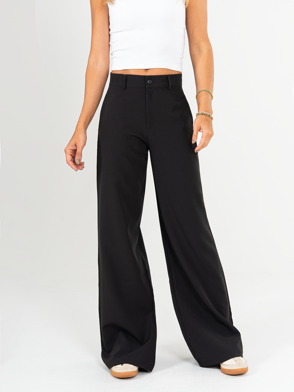 Ref: 069964 Pantalón palazzo, sin prenses, stretch, tejido plano liviano, tiro alto, tono negro.