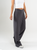 Ref: 069819 Pantalón mom flare, sobrepuesto delantero, tejido plano liviano, tiro alto, tono gris