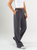 Ref: 069828 Pantalón mom flare, sin prenses, tejido plano liviano, tiro alto, detalle en pretina, tono gris