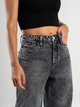 Ref: 065791 Jean palazzo, rígido, tiro alto, tono gris medio, cintura ajustada pierna holgada