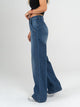 Ref: 064931 Jean Mom Flare, rígido, cortes en pierna, tiro alto, tono azul medio oscuro
