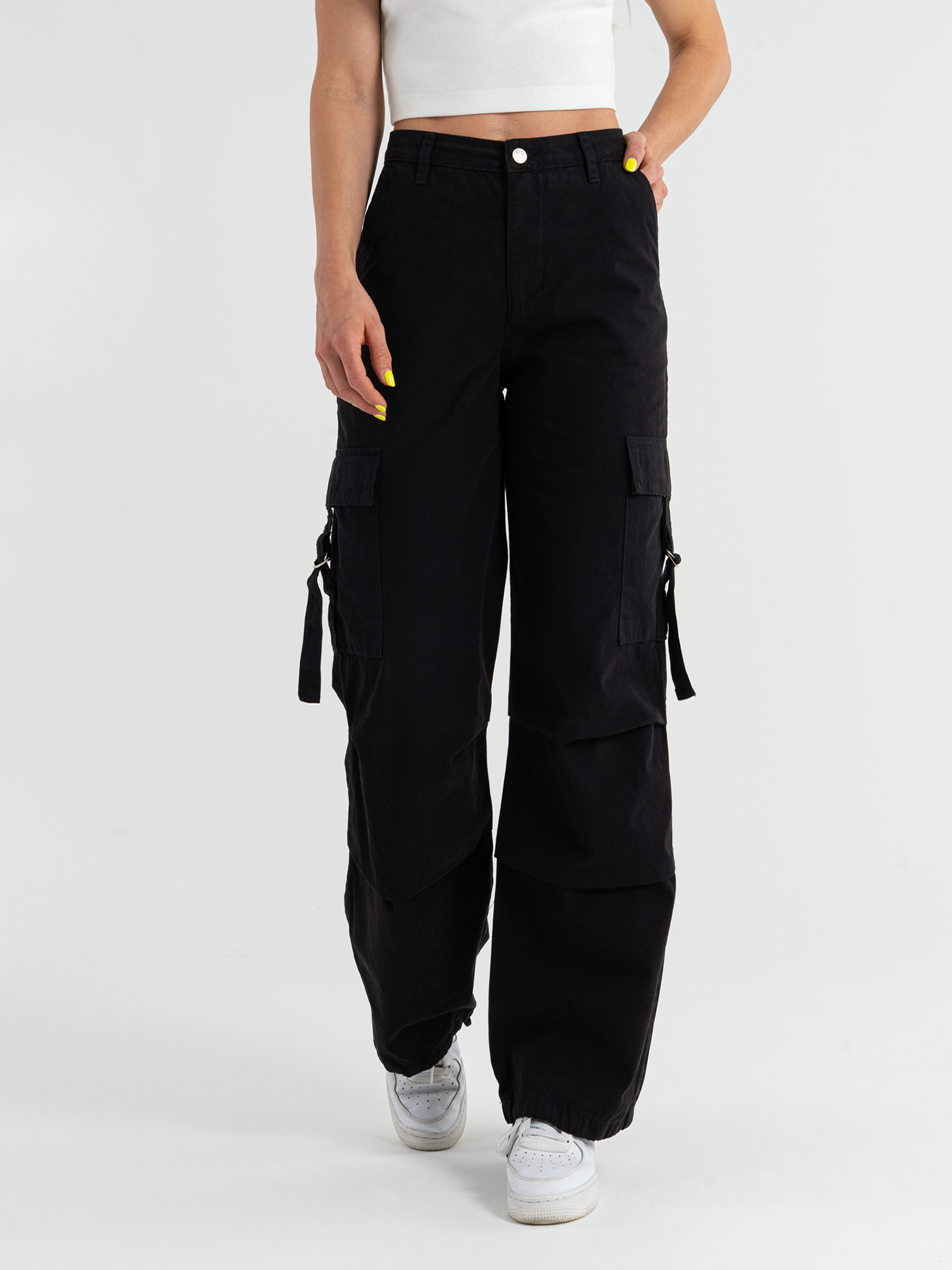 Ref 063823 Pantal n cargo rigido drill liviano tono negro